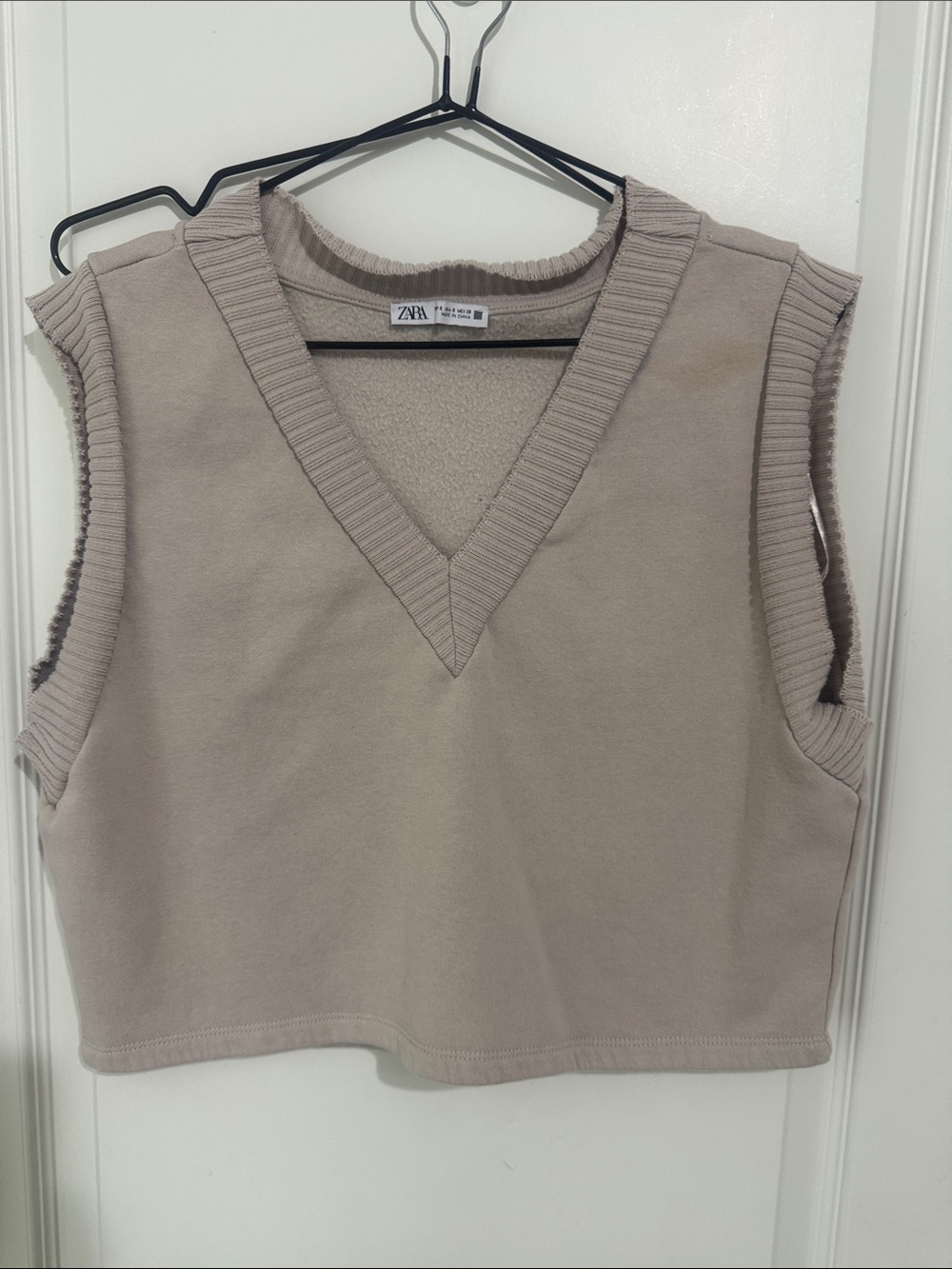 ZARA Taupe V-Neck Cropped Knit Vest